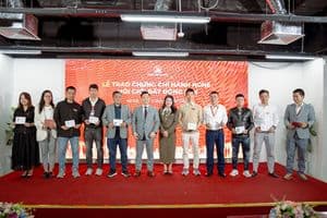 Trao Chứng chỉ 14